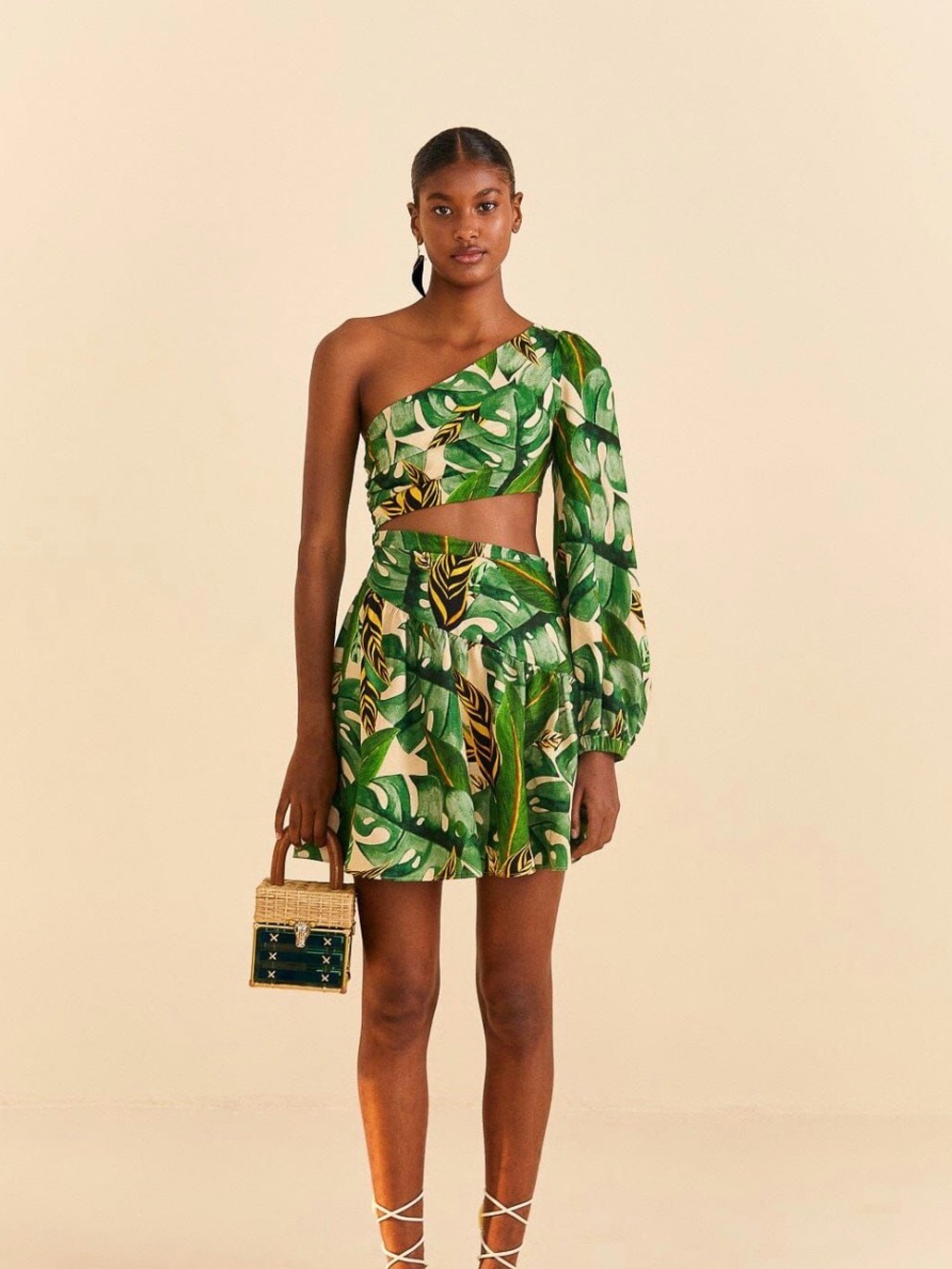 FARM RIO
Tropical One-Shoulder Green Leaf Print Mini Dress